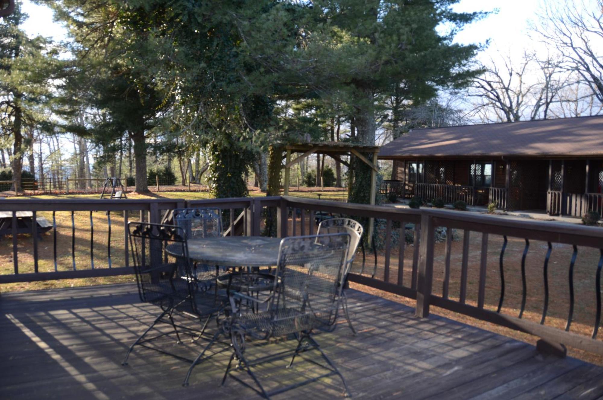 Bent Mountain Lodge Роанок Экстерьер фото